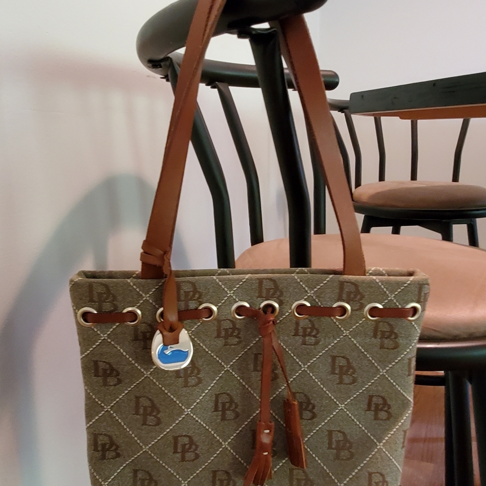 Dooney & Bourke handbag